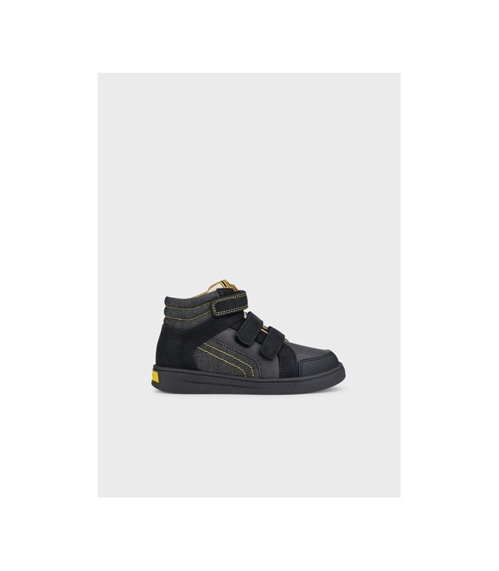 BOTIN DEPORTIVO VELCRO NIÑO MAYORAL